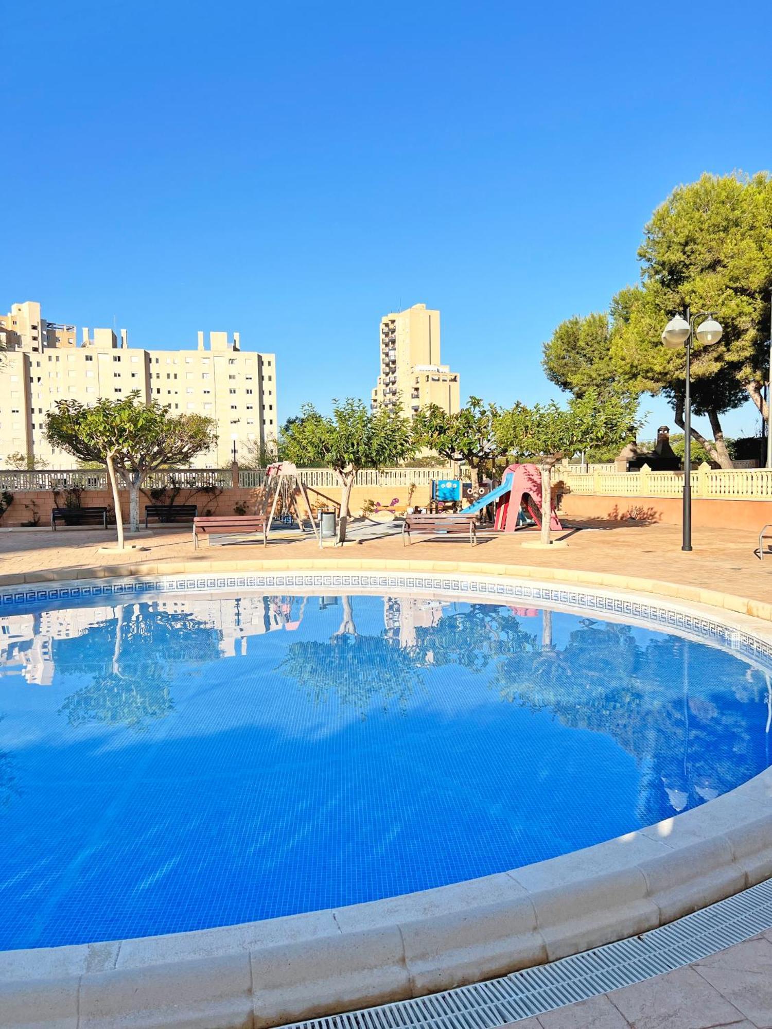 Coqueto Con Piscina, Nuevo A 50M Del Mar, Parking Gratis Lejlighed El Campello Eksteriør billede